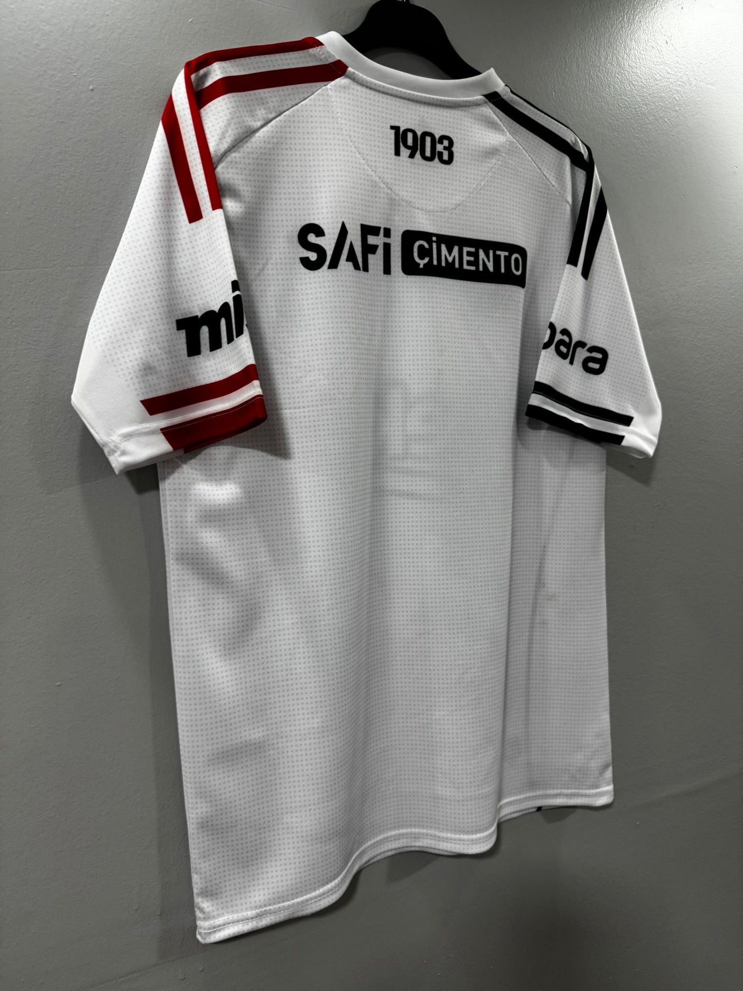 BEŞİKTAŞ 2025-2026 BEYAZ DEPLASMAN