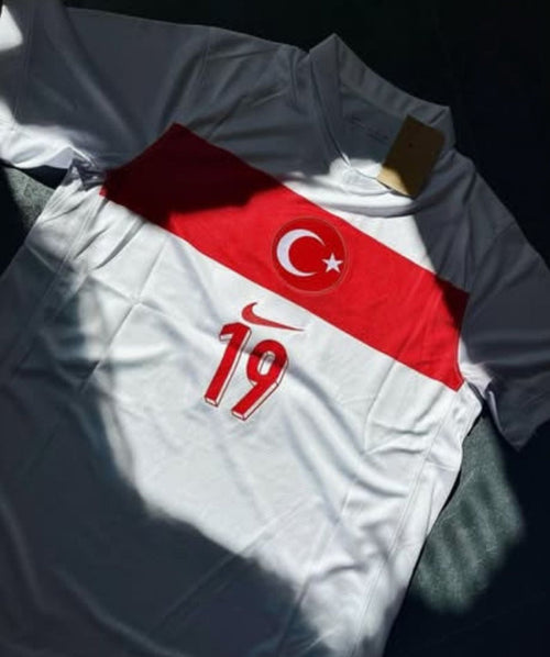 TÜRKİYE A MİLLİ TAKIM DEPLASMAN FORMASI