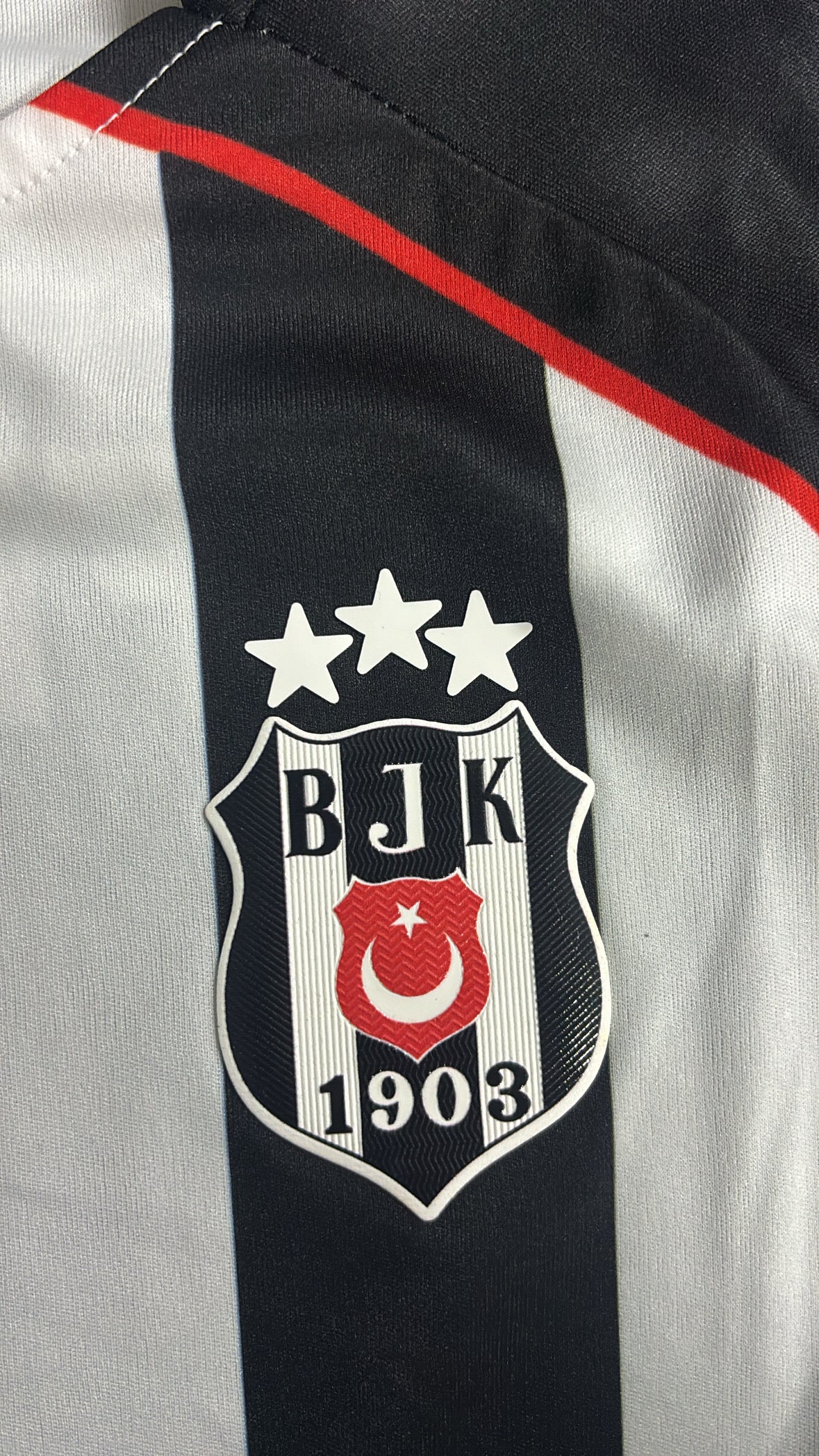 BEŞİKTAŞ ÇUBUKLU 2025-2026  FORMASI
