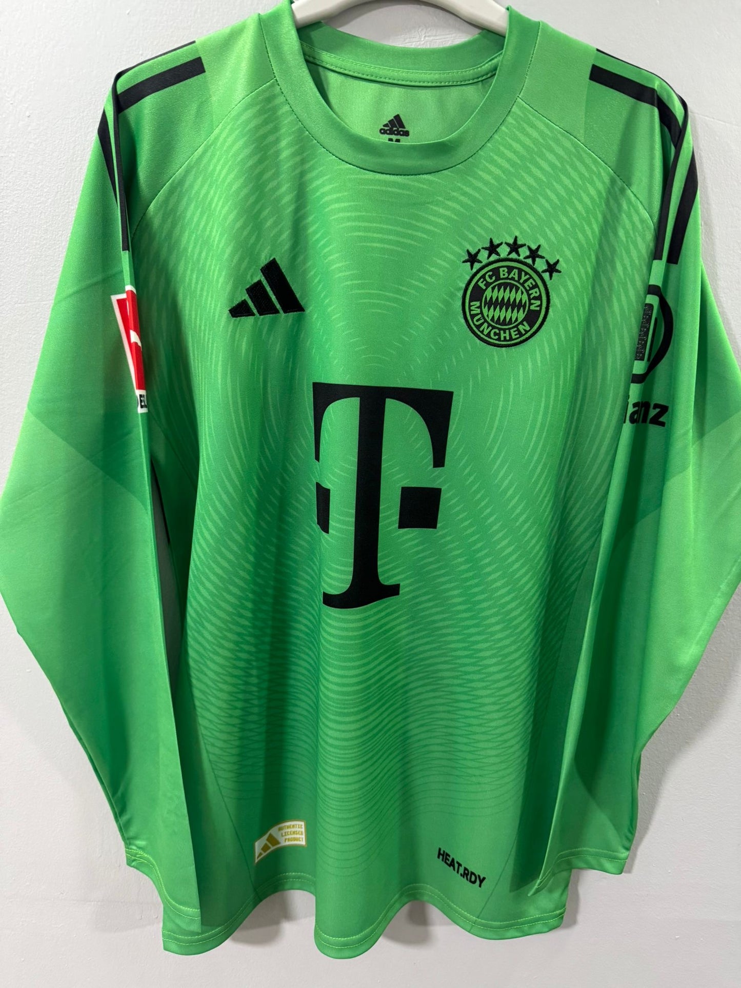 NEUER 1 2025-2026