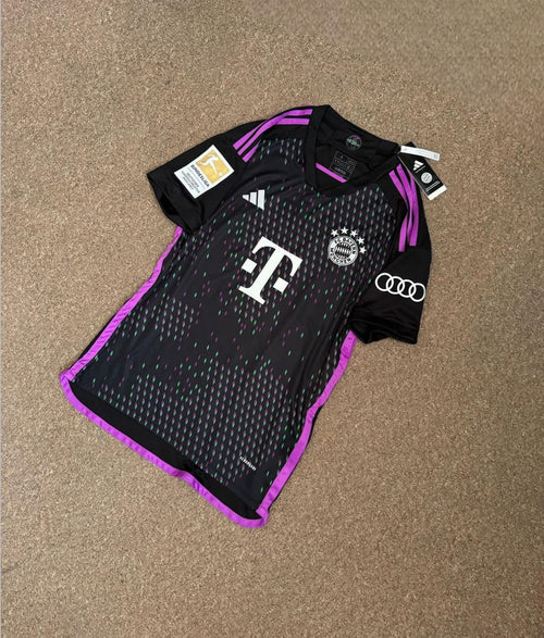 BAYERN MUNİH 2023-2024 SİYAH DEPLASMAN