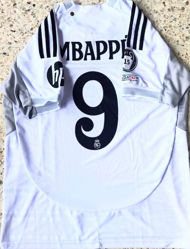 REAL 2025-2026 İÇ SAHA FORMASI