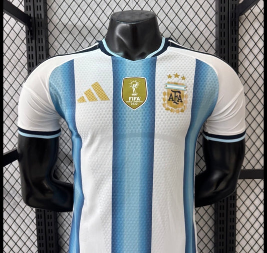 ARJANTİN 2026-2027 MESSİ İÇ SAHA ÇUBUKLU FORMASI
