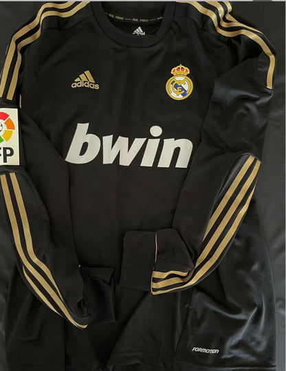 REAL MADRİD 2011-2012 EFSANE SİYAH BWİN FORMASI
