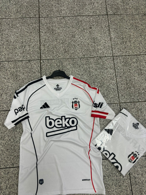 BEŞİKTAŞ 2025-2026 DEPLASMAN BEYAZ ÇOCUK FORMASI ( ŞORT DAHİL )