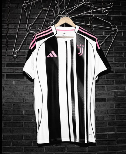 JUVENTUS 2025-2026 İÇ SAHA FORMASI