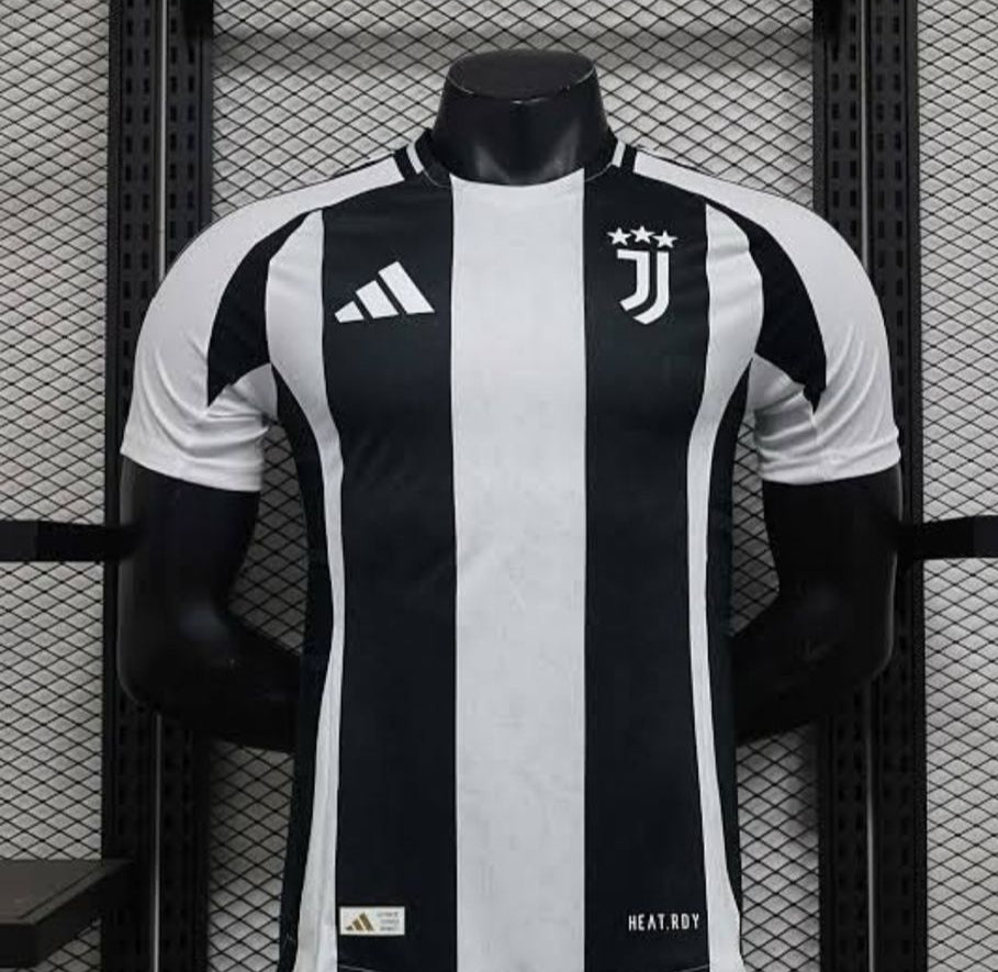 JUVENTUS 2024-2025 İÇ SAHA FORMASI