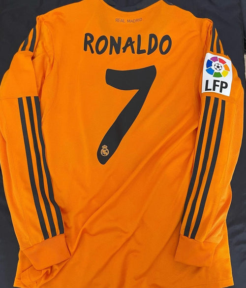 REAL MADRİD 2013-2014 RONALDO EFSANE NOSTALJİ FORMASI