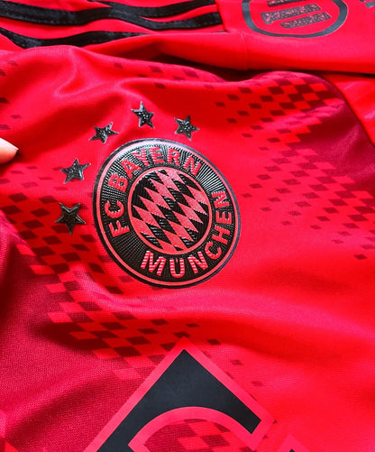 BAYERN MUNİCH 2024-2025 İÇ SAHA FORMASI